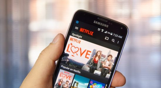Cum să descarci filme și seriale pe dispozitivul tău mobil